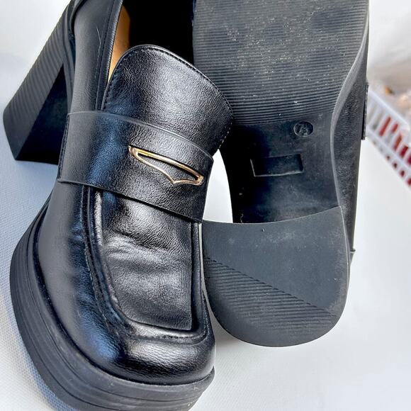 NWOT Black Chunky Square Toe Horsebit Platform Witchy Loafer Sz 7.5 - Picture 9 of 9
